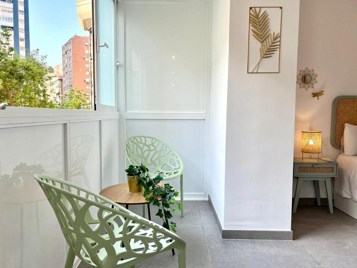 Malagueta Beach II & Private Terrace By Ele Apartments マラガ エクステリア 写真