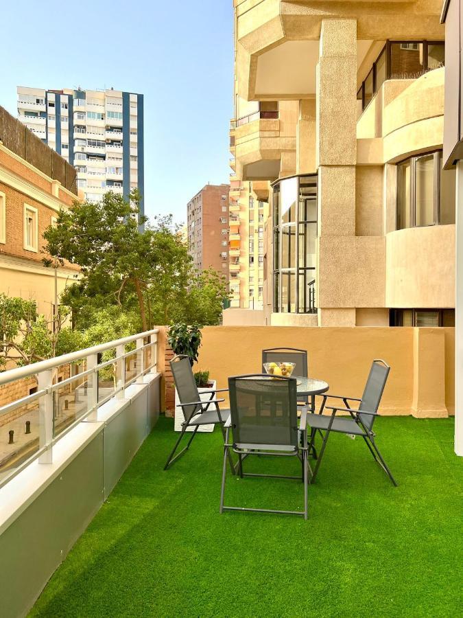 Malagueta Beach II & Private Terrace By Ele Apartments マラガ エクステリア 写真